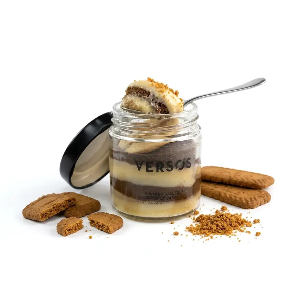 Valutarrina de tarta de la abuela con crema, chocolate y galleta